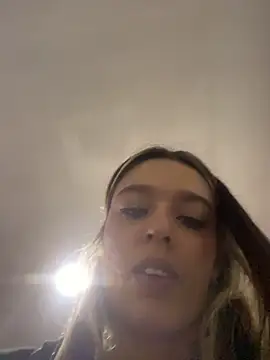 Snapshot of BlueStoneX chatting on November 28, 2025, 7:08 am BlueStoneX online show from November 28, 2025, 7:08 am