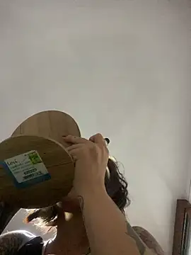 Snapshot of BlueStoneX chatting on November 5, 2025, 7:22 am BlueStoneX online show from November 5, 2025, 7:22 am