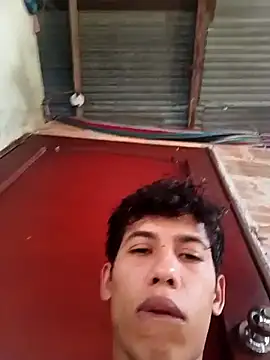 Andres123cv online show from February 9, 2026, 9:46 pm