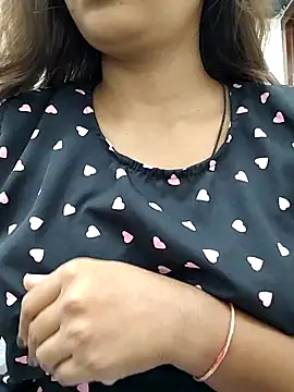 cute monu online show from September 15, 2025, 3:07 am