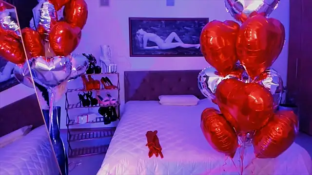 Oliva Candy online show from February 13, 2025, 6:26 pm