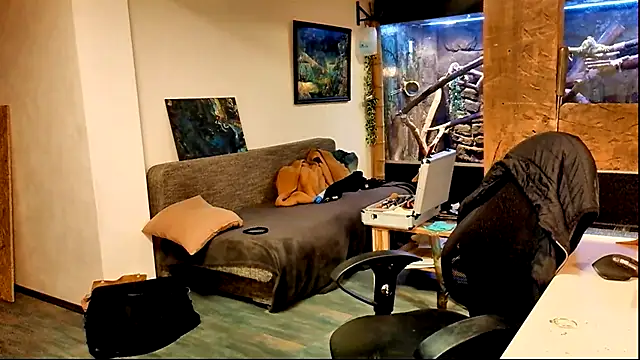 DYasmin69 online show from October 9, 2025, 6:41 pm