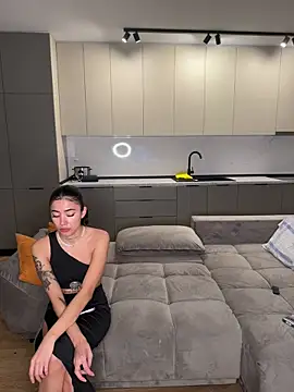 Alexiaa2006 online show from February 12, 2026, 7:35 pm