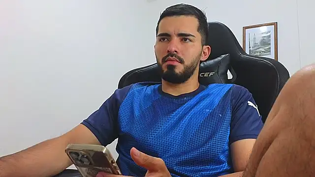 Massimoo 07 online show from February 24, 2025, 7:19 pm