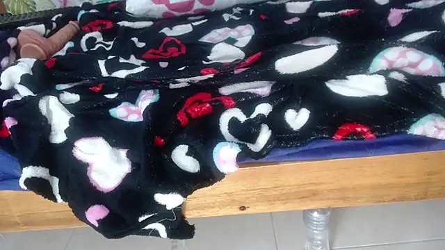 lucia514gutierre online show from January 6, 2025, 12:57 pm