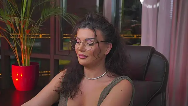 myakalifa online show from January 20, 2025, 6:21 pm