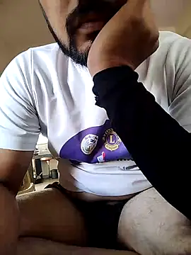 hot punekar online show from February 27, 2025, 3:29 am