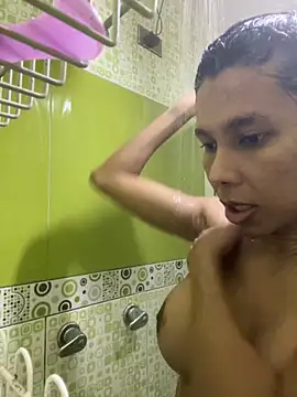 Ebonyxprincess  online show from November 5, 2025, 6:55 pm