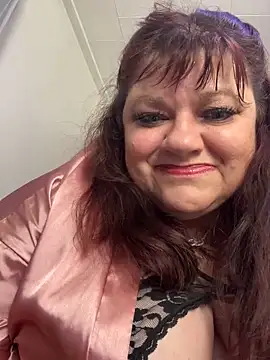 Luciouslouise72xh online show from September 11, 2025, 7:58 pm