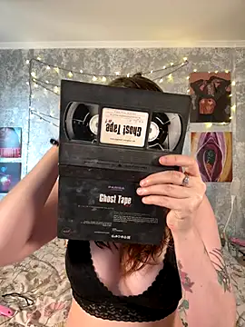 Snapshot of Sabrina_shells chatting on November 12, 2025, 10:08 am Sabrina shells online show from November 12, 2025, 10:08 am