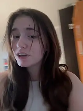 Snapshot of Sabrina_shells chatting on October 16, 2025, 10:12 am Sabrina shells online show from October 16, 2025, 10:12 am