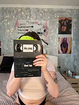 Snapshot of Sabrina_shells chatting on October 10, 2025, 10:38 am Sabrina shells online show from October 10, 2025, 10:38 am