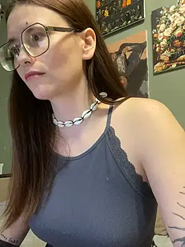 Snapshot of Sabrina_shells chatting on March 14, 2025, 4:40 pm Sabrina shells online show from March 14, 2025, 4:40 pm