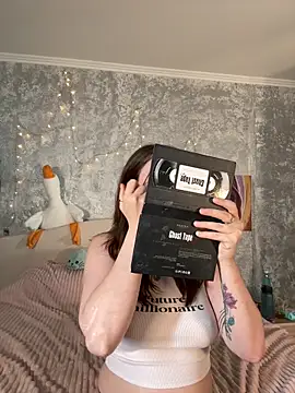 Snapshot of Sabrina_shells chatting on September 13, 2025, 10:59 am Sabrina shells online show from September 13, 2025, 10:59 am