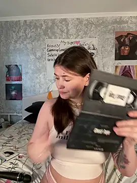 Snapshot of Sabrina_shells chatting on October 24, 2025, 10:25 am Sabrina shells online show from October 24, 2025, 10:25 am