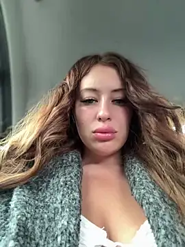 AndreaMood online show from September 14, 2025, 3:18 am