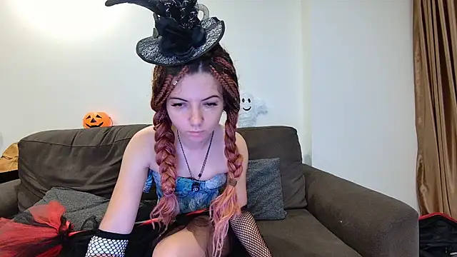 Anoraa online show from October 25, 2025, 11:16 pm