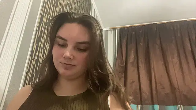 Dreamyblushfairy online show from January 1, 2025, 5:11 pm