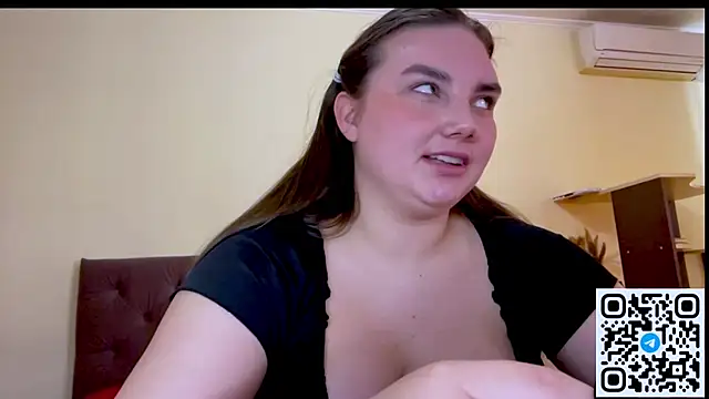 Dreamyblushfairy online show from April 16, 2026, 2:18 pm