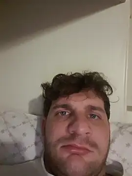 michemichemiche8 online show from January 6, 2025, 8:07 pm