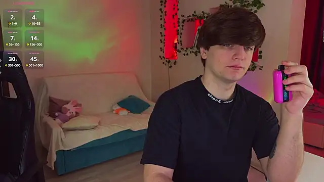 RobertAndLinela online show from March 5, 2026, 10:23 am