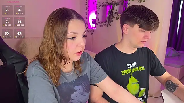 RobertAndLinela online show from December 21, 2025, 12:07 pm