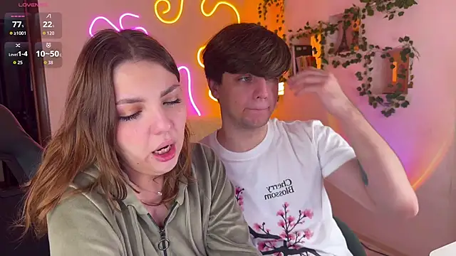 RobertAndLinela online show from October 11, 2025, 8:04 am