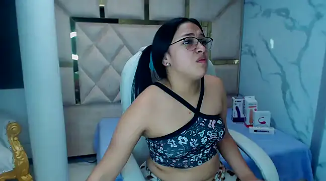 Snapshot of IsabellRodriguez18 chatting on March 8, 2025, 8:00 am IsabellRodriguez18 online show from March 8, 2025, 8:00 am