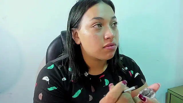 Snapshot of IsabellRodriguez18 chatting on May 27, 2026, 3:25 am IsabellRodriguez18 online show from May 27, 2026, 3:25 am