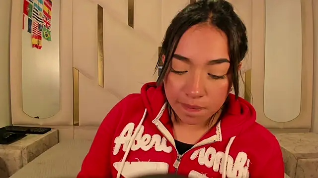 IsabellRodriguez18 online show from July 15, 2026, 3:46 am