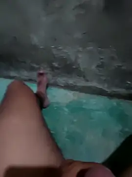 yaxom33 online show from April 27, 2026, 12:52 am