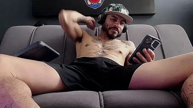 callme douglas online show from October 9, 2025, 2:39 pm