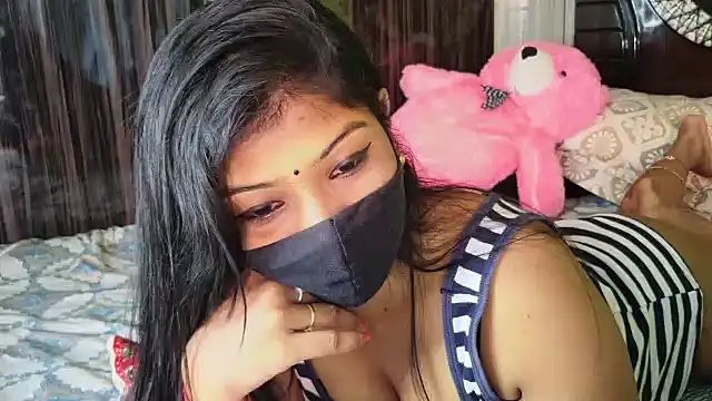 sexyhoney27 online show from October 7, 2025, 7:42 am