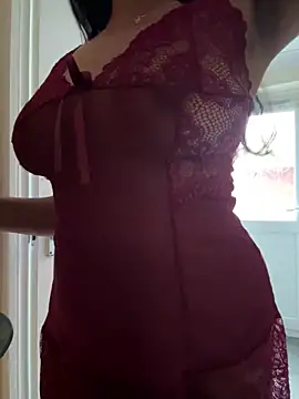 lizzzziee online show from June 4, 2026, 4:44 pm