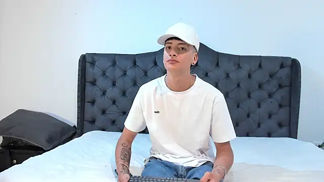 two milkyway online show from September 22, 2025, 1:50 pm