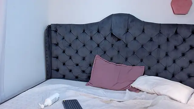 two milkyway online show from March 20, 2026, 2:12 am