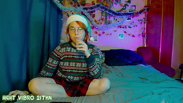 TrickyKitsune online show from December 21, 2025, 2:08 pm