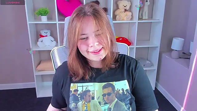 Snapshot of EricaElliott chatting on April 29, 2026, 9:35 am EricaElliott online show from April 29, 2026, 9:35 am