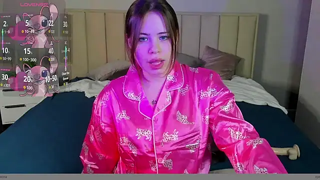 EricaElliott online show from September 26, 2025, 8:43 am