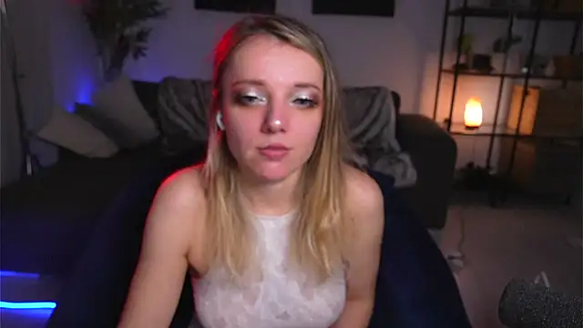 Magnetic Amy online show from March 2, 2025, 10:47 am