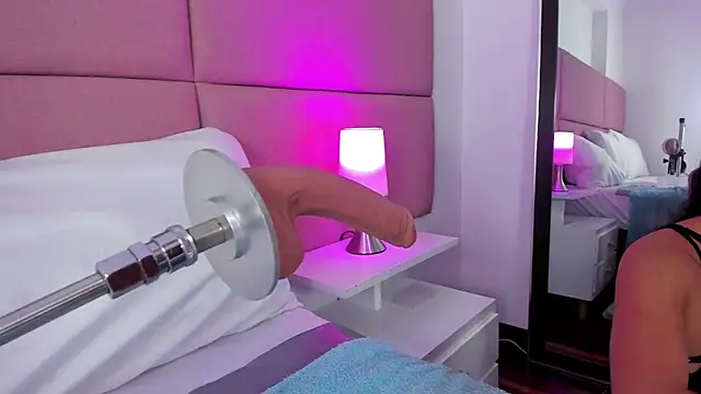 Snapshot of SammyMorales chatting on September 17, 2025, 1:02 pm SammyMorales online show from September 17, 2025, 1:02 pm