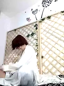 Mia WAll online show from January 21, 2025, 3:15 am