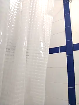 Mia WAll online show from January 22, 2025, 1:32 pm