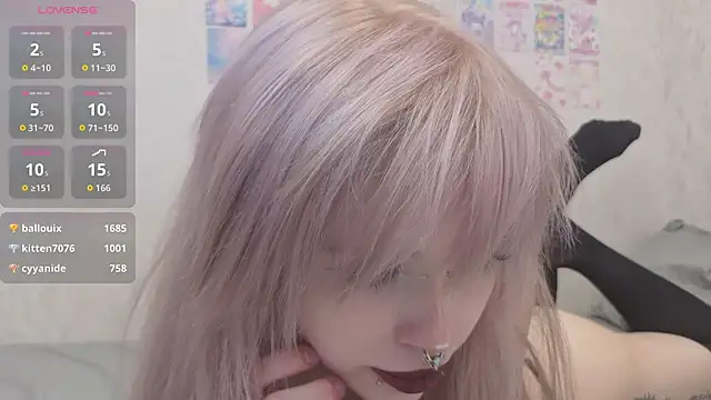 emodreamgirl online show from July 24, 2026, 4:08 am