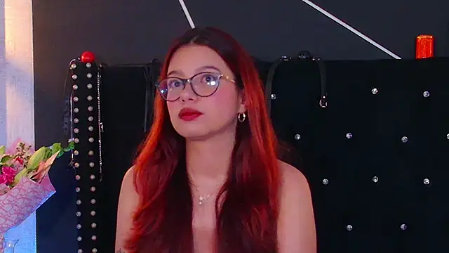 Snapshot of EmiF26 chatting on February 15, 2025, 4:36 am EmiF26 online show from February 15, 2025, 4:36 am