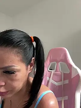 KarolRubi1 online show from March 8, 2025, 5:33 pm