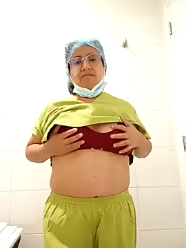 Snapshot of Mariakell chatting on January 14, 2025, 5:08 am Mariakell online show from January 14, 2025, 5:08 am