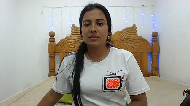 Coral0403 online show from March 20, 2025, 11:23 pm