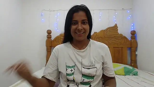 Coral0403 online show from March 16, 2025, 7:27 pm