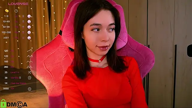 LittleOriana online show from March 13, 2025, 1:43 am